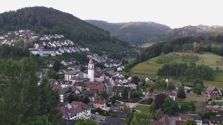 Dieses Bild zeigt eine Webcam-Aufnahme von Ottenhöfen, aufgenommen am Mittwoch, den 27.05.2026 um 06:20 Uhr