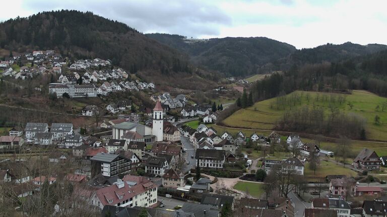 Dieses Bild zeigt eine Webcam-Aufnahme von Ottenhöfen, aufgenommen am Montag, den 16.02.2026 um 09:50 Uhr