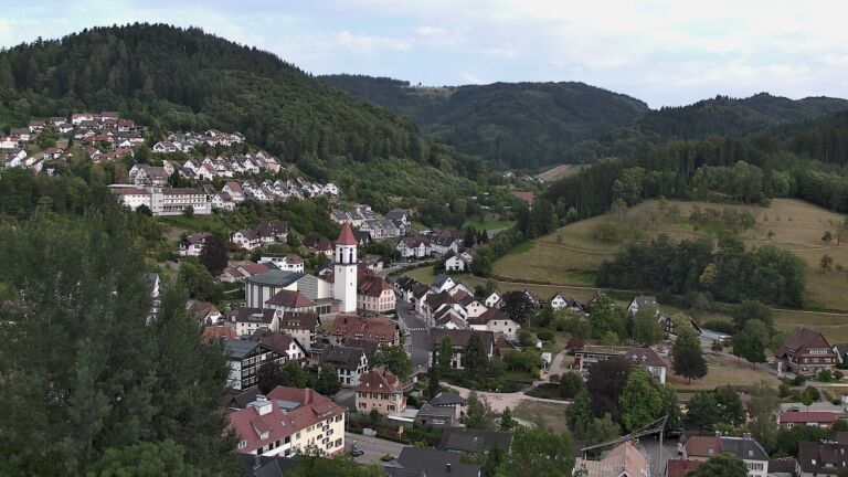 Dieses Bild zeigt eine Webcam-Aufnahme von Ottenhöfen, aufgenommen am Mittwoch, den 22.07.2026 um 19:40 Uhr