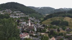 Dieses Bild zeigt eine Webcam-Aufnahme von Ottenhöfen, aufgenommen am Freitag, den 17.07.2026 um 15:40 Uhr