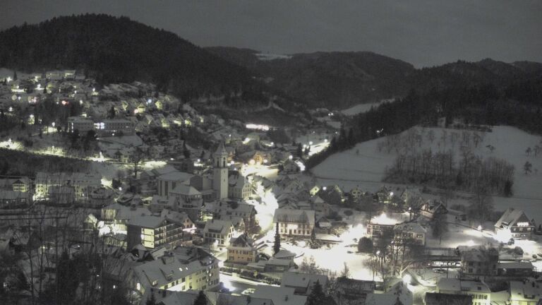Dieses Bild zeigt eine Webcam-Aufnahme von Ottenhöfen, aufgenommen am Montag, den 05.01.2026 um 04:00 Uhr