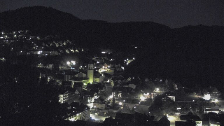 Dieses Bild zeigt eine Webcam-Aufnahme von Ottenhöfen, aufgenommen am Sonntag, den 13.09.2026 um 05:50 Uhr