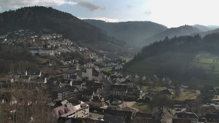 Dieses Bild zeigt eine Webcam-Aufnahme von Ottenhöfen, aufgenommen am Samstag, den 31.01.2026 um 14:10 Uhr