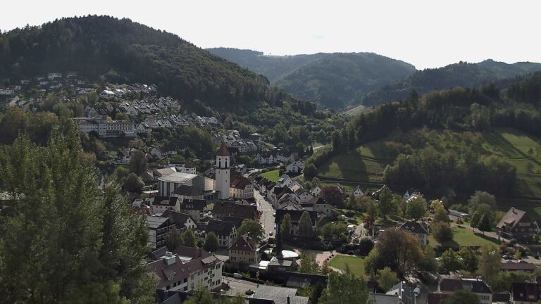 Dieses Bild zeigt eine Webcam-Aufnahme von Ottenhöfen, aufgenommen am Mittwoch, den 14.10.2026 um 12:00 Uhr