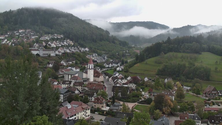 Dieses Bild zeigt eine Webcam-Aufnahme von Ottenhöfen, aufgenommen am Montag, den 19.10.2026 um 09:30 Uhr