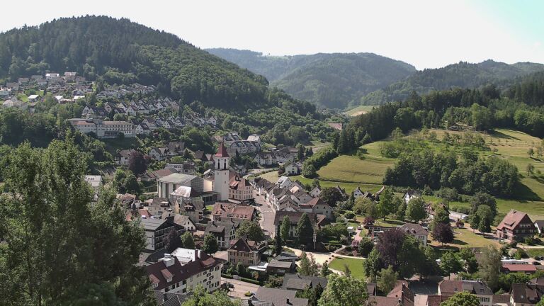 Dieses Bild zeigt eine Webcam-Aufnahme von Ottenhöfen, aufgenommen am Mittwoch, den 27.05.2026 um 10:40 Uhr