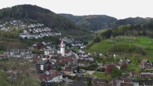 Dieses Bild zeigt eine Webcam-Aufnahme von Ottenhöfen, aufgenommen am Samstag, den 18.04.2026 um 07:10 Uhr