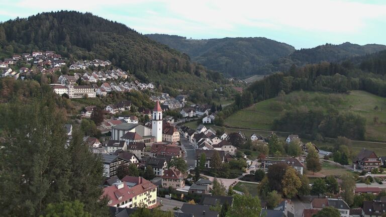 Dieses Bild zeigt eine Webcam-Aufnahme von Ottenhöfen, aufgenommen am Dienstag, den 29.09.2026 um 19:00 Uhr