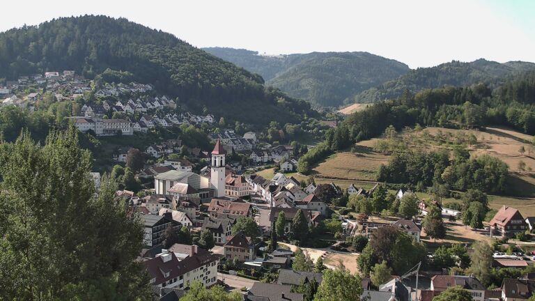 Dieses Bild zeigt eine Webcam-Aufnahme von Ottenhöfen, aufgenommen am Dienstag, den 11.08.2026 um 09:40 Uhr