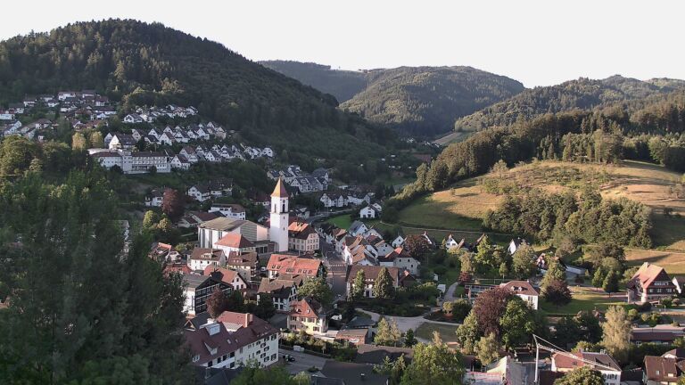 Dieses Bild zeigt eine Webcam-Aufnahme von Ottenhöfen, aufgenommen am Samstag, den 11.07.2026 um 06:50 Uhr