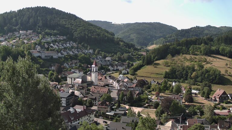 Dieses Bild zeigt eine Webcam-Aufnahme von Ottenhöfen, aufgenommen am Donnerstag, den 23.07.2026 um 09:50 Uhr