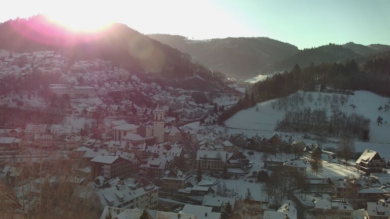 Dieses Bild zeigt eine Webcam-Aufnahme von Ottenhöfen, aufgenommen am Montag, den 05.01.2026 um 10:10 Uhr