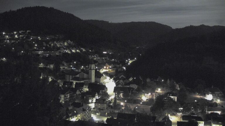 Dieses Bild zeigt eine Webcam-Aufnahme von Ottenhöfen, aufgenommen am Donnerstag, den 27.08.2026 um 01:00 Uhr