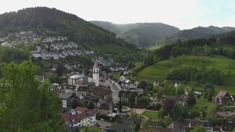 Dieses Bild zeigt eine Webcam-Aufnahme von Ottenhöfen, aufgenommen am Sonntag, den 03.05.2026 um 06:50 Uhr