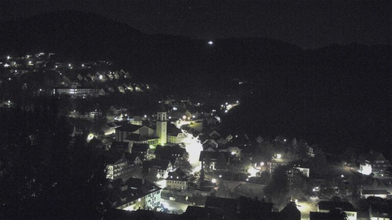 Dieses Bild zeigt eine Webcam-Aufnahme von Ottenhöfen, aufgenommen am Donnerstag, den 15.10.2026 um 05:50 Uhr