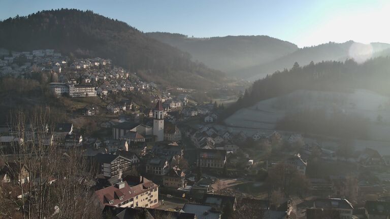Dieses Bild zeigt eine Webcam-Aufnahme von Ottenhöfen, aufgenommen am Sonntag, den 28.12.2025 um 14:40 Uhr