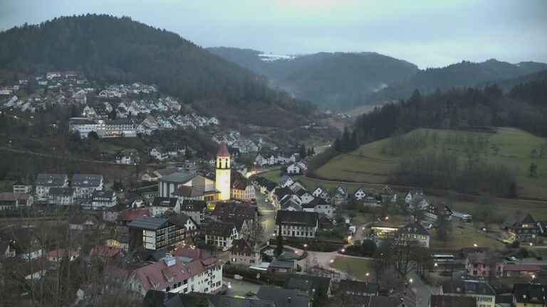 Dieses Bild zeigt eine Webcam-Aufnahme von Ottenhöfen, aufgenommen am Donnerstag, den 29.01.2026 um 17:40 Uhr