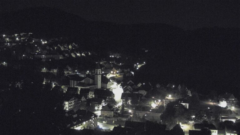 Dieses Bild zeigt eine Webcam-Aufnahme von Ottenhöfen, aufgenommen am Donnerstag, den 13.08.2026 um 04:30 Uhr