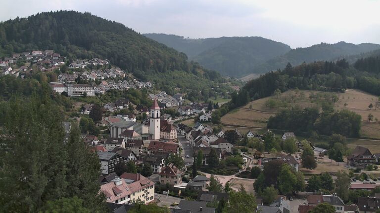 Dieses Bild zeigt eine Webcam-Aufnahme von Ottenhöfen, aufgenommen am Sonntag, den 16.08.2026 um 15:40 Uhr