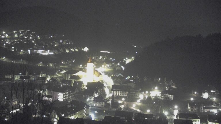 Dieses Bild zeigt eine Webcam-Aufnahme von Ottenhöfen, aufgenommen am Dienstag, den 27.01.2026 um 19:10 Uhr