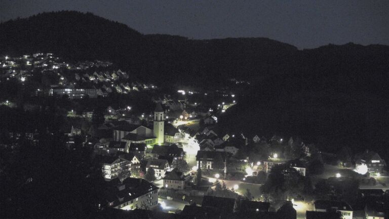 Dieses Bild zeigt eine Webcam-Aufnahme von Ottenhöfen, aufgenommen am Samstag, den 09.05.2026 um 22:00 Uhr