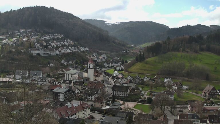 Dieses Bild zeigt eine Webcam-Aufnahme von Ottenhöfen, aufgenommen am Mittwoch, den 01.04.2026 um 10:10 Uhr