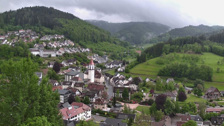 Dieses Bild zeigt eine Webcam-Aufnahme von Ottenhöfen, aufgenommen am Mittwoch, den 06.05.2026 um 15:20 Uhr
