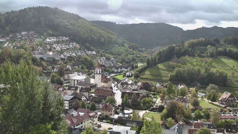Dieses Bild zeigt eine Webcam-Aufnahme von Ottenhöfen, aufgenommen am Sonntag, den 11.10.2026 um 12:00 Uhr