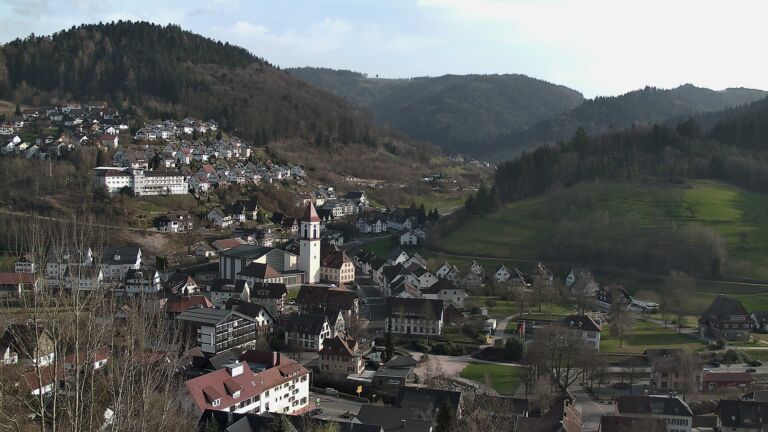 Dieses Bild zeigt eine Webcam-Aufnahme von Ottenhöfen, aufgenommen am Montag, den 09.03.2026 um 16:20 Uhr