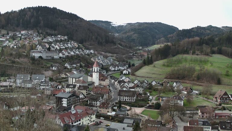 Dieses Bild zeigt eine Webcam-Aufnahme von Ottenhöfen, aufgenommen am Samstag, den 28.03.2026 um 07:30 Uhr