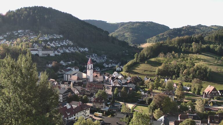 Dieses Bild zeigt eine Webcam-Aufnahme von Ottenhöfen, aufgenommen am Dienstag, den 15.09.2026 um 09:00 Uhr