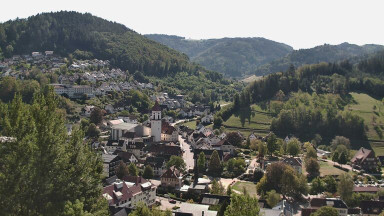 Dieses Bild zeigt eine Webcam-Aufnahme von Ottenhöfen, aufgenommen am Sonntag, den 27.09.2026 um 12:40 Uhr
