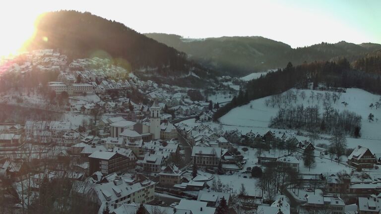 Dieses Bild zeigt eine Webcam-Aufnahme von Ottenhöfen, aufgenommen am Montag, den 05.01.2026 um 09:20 Uhr