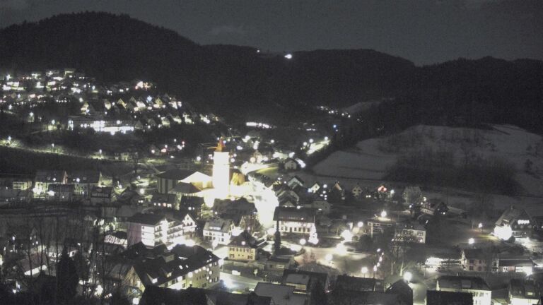 Dieses Bild zeigt eine Webcam-Aufnahme von Ottenhöfen, aufgenommen am Dienstag, den 30.12.2025 um 18:50 Uhr