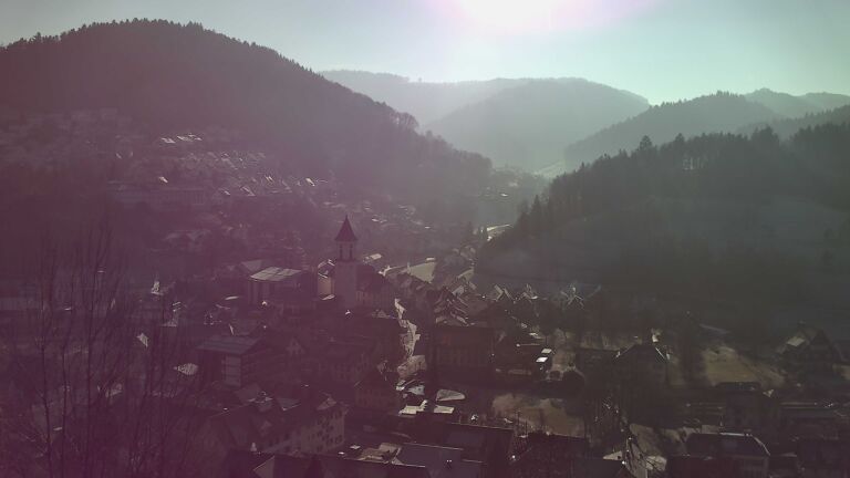 Dieses Bild zeigt eine Webcam-Aufnahme von Ottenhöfen, aufgenommen am Samstag, den 27.12.2025 um 11:40 Uhr