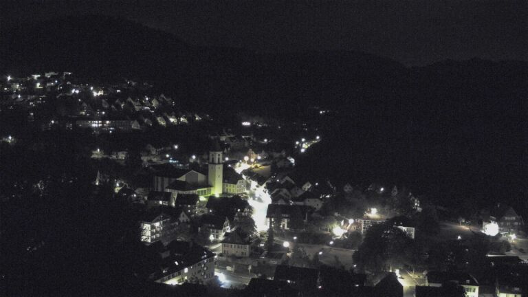 Dieses Bild zeigt eine Webcam-Aufnahme von Ottenhöfen, aufgenommen am Dienstag, den 18.08.2026 um 22:30 Uhr