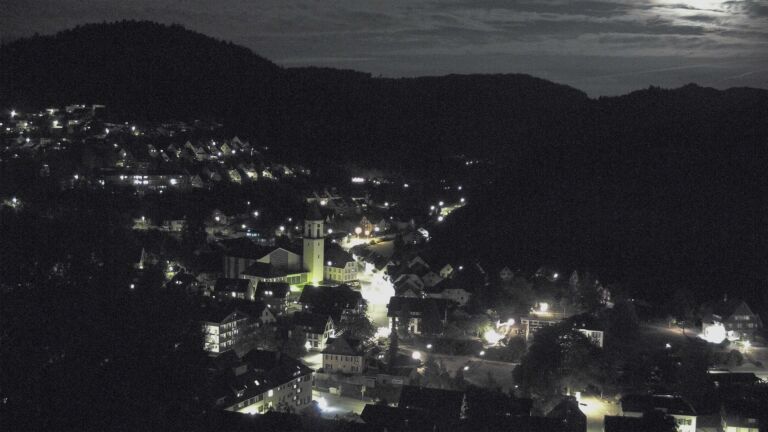 Dieses Bild zeigt eine Webcam-Aufnahme von Ottenhöfen, aufgenommen am Sonntag, den 23.08.2026 um 22:30 Uhr