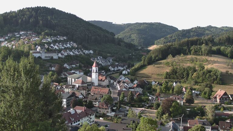 Dieses Bild zeigt eine Webcam-Aufnahme von Ottenhöfen, aufgenommen am Montag, den 10.08.2026 um 07:40 Uhr