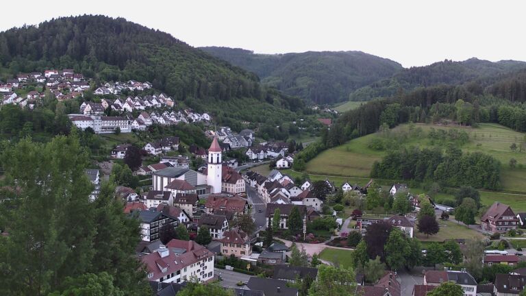Dieses Bild zeigt eine Webcam-Aufnahme von Ottenhöfen, aufgenommen am Samstag, den 23.05.2026 um 06:00 Uhr