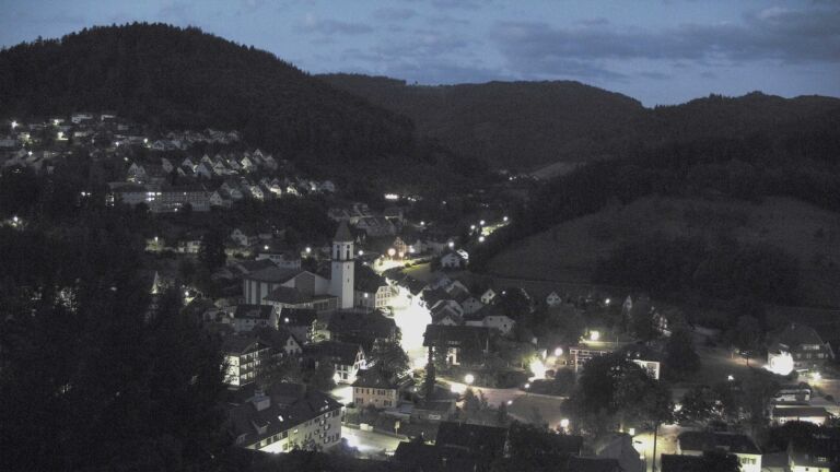 Dieses Bild zeigt eine Webcam-Aufnahme von Ottenhöfen, aufgenommen am Donnerstag, den 09.07.2026 um 04:30 Uhr