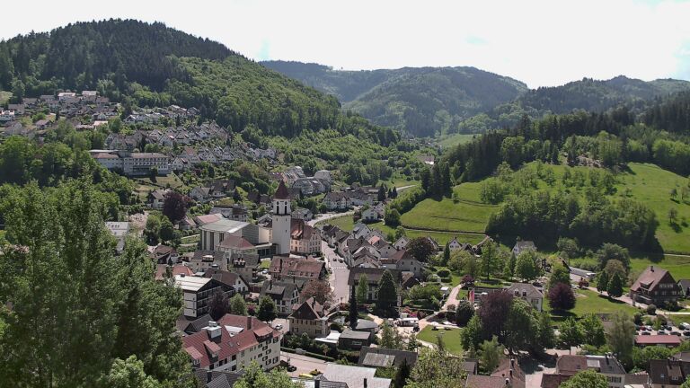 Dieses Bild zeigt eine Webcam-Aufnahme von Ottenhöfen, aufgenommen am Samstag, den 09.05.2026 um 12:40 Uhr