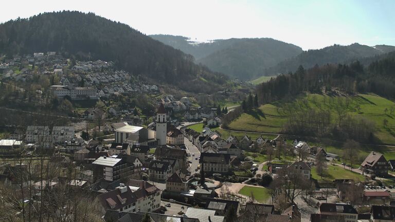 Dieses Bild zeigt eine Webcam-Aufnahme von Ottenhöfen, aufgenommen am Donnerstag, den 02.04.2026 um 12:00 Uhr