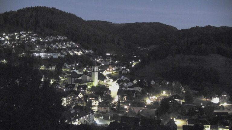Dieses Bild zeigt eine Webcam-Aufnahme von Ottenhöfen, aufgenommen am Samstag, den 05.09.2026 um 20:50 Uhr