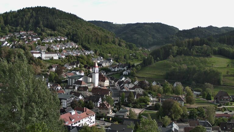 Dieses Bild zeigt eine Webcam-Aufnahme von Ottenhöfen, aufgenommen am Montag, den 21.09.2026 um 17:10 Uhr