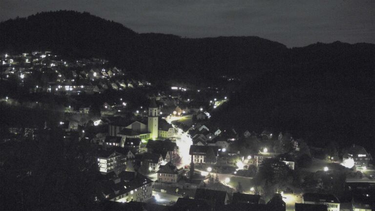 Dieses Bild zeigt eine Webcam-Aufnahme von Ottenhöfen, aufgenommen am Dienstag, den 28.04.2026 um 22:00 Uhr