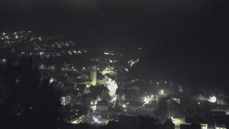 Dieses Bild zeigt eine Webcam-Aufnahme von Ottenhöfen, aufgenommen am Montag, den 19.10.2026 um 05:00 Uhr