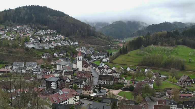 Dieses Bild zeigt eine Webcam-Aufnahme von Ottenhöfen, aufgenommen am Freitag, den 10.04.2026 um 11:40 Uhr