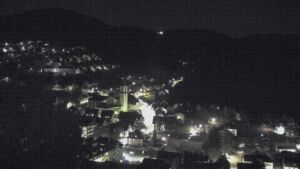 Dieses Bild zeigt eine Webcam-Aufnahme von Ottenhöfen, aufgenommen am Donnerstag, den 15.10.2026 um 06:20 Uhr