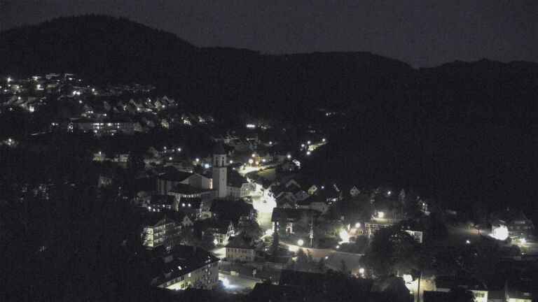 Dieses Bild zeigt eine Webcam-Aufnahme von Ottenhöfen, aufgenommen am Montag, den 06.07.2026 um 23:00 Uhr