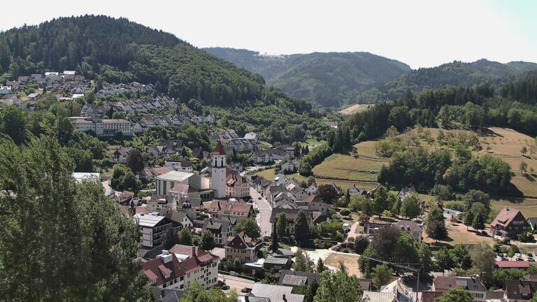 Dieses Bild zeigt eine Webcam-Aufnahme von Ottenhöfen, aufgenommen am Dienstag, den 28.07.2026 um 11:50 Uhr